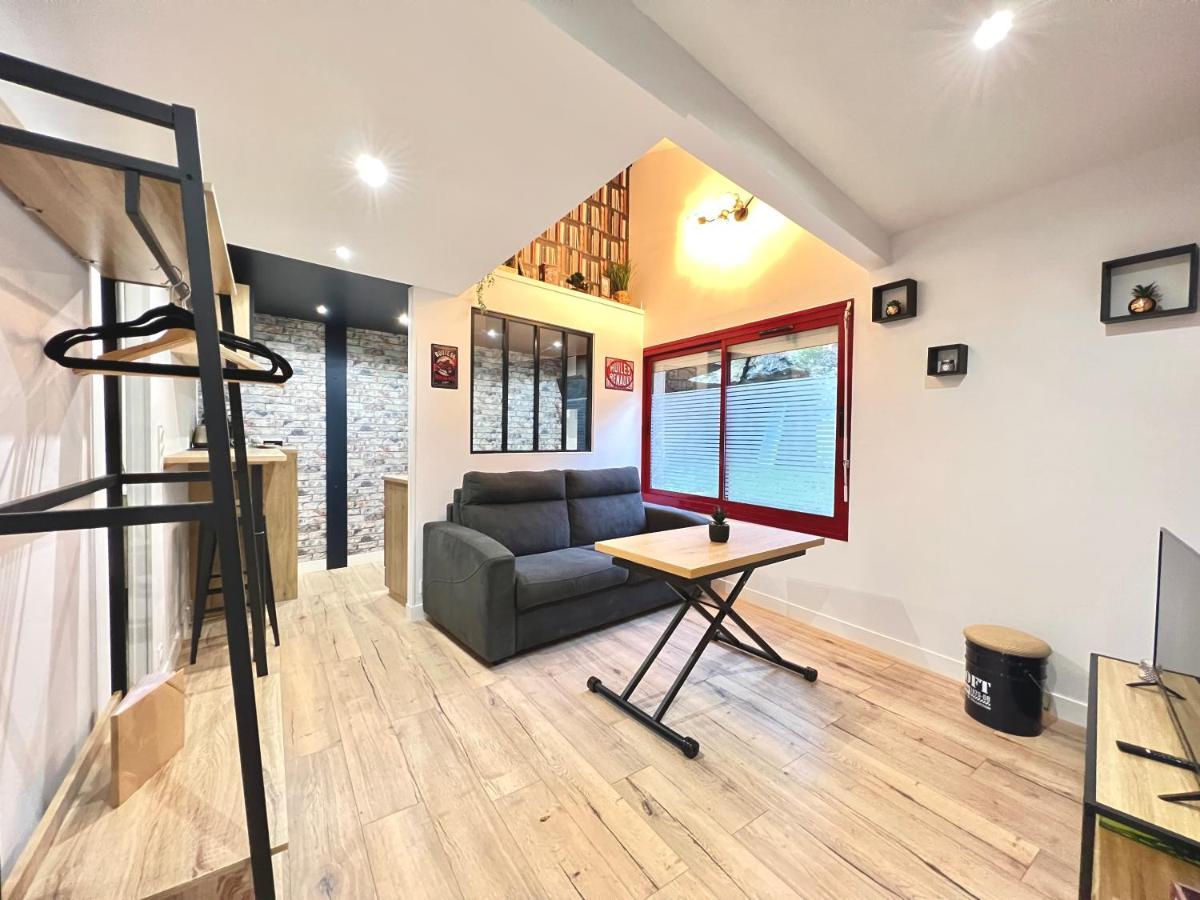 Вилла Le Loft ~ A 4 Min De La Gare, Fibre + Parking Prive Пуатье Экстерьер фото