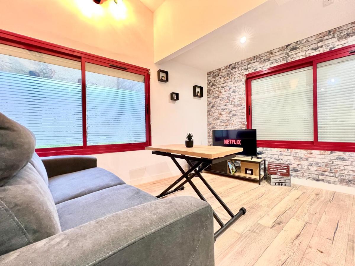 Вилла Le Loft ~ A 4 Min De La Gare, Fibre + Parking Prive Пуатье Экстерьер фото